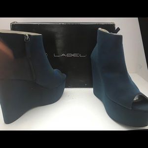 Woman’s Michelle-3 Platform Wedge Peep Toe Pumps